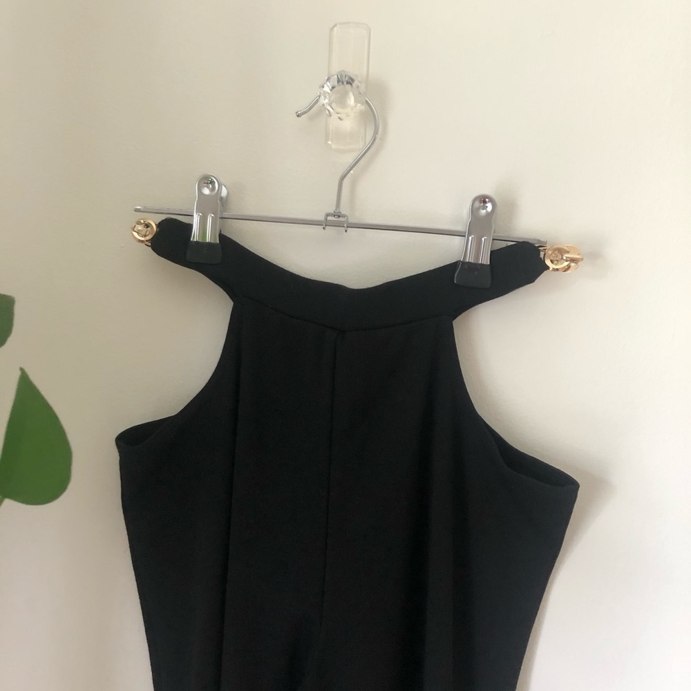 EDITORIAL - Black Flare Pants with Cut-out pocket - Picture 2 of 4